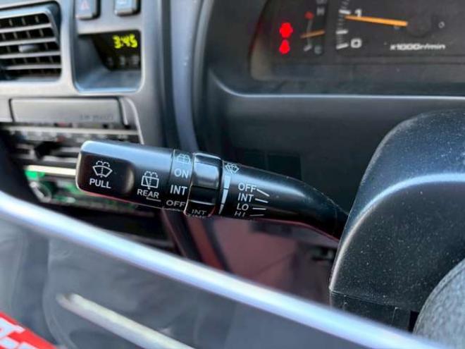 ハイラックスサーフ2.7 SSR-X ワイドボディ 4WD　全塗装済グリーン　リフトアップ　ETC　社外オーディオ　パワステ　パワーウィンドウ　純正アルミホイール　ABS　キーレス　ルーフレール 2700