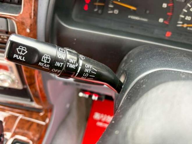 ハイラックスサーフ3.0 SSR-G ワイドボディ ディーゼルターボ 4WD　リフトアップ　全塗装済ベージュ　アルミホイール　メッキバンパー　サンルーフ　ETC　パワステ　パワーウィンドウ　ABS　キーレスエントリー　エアコン　寒冷地仕様 3000