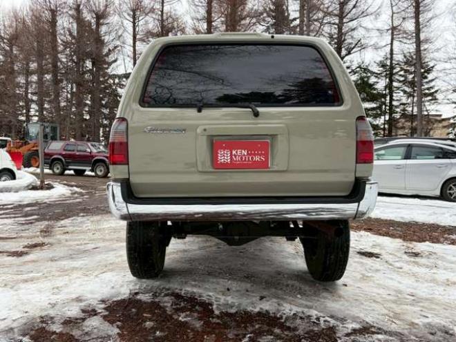 ハイラックスサーフ3.0 SSR-G ワイドボディ ディーゼルターボ 4WD　リフトアップ　全塗装済ベージュ　アルミホイール　メッキバンパー　サンルーフ　ETC　パワステ　パワーウィンドウ　ABS　キーレスエントリー　エアコン　寒冷地仕様 3000