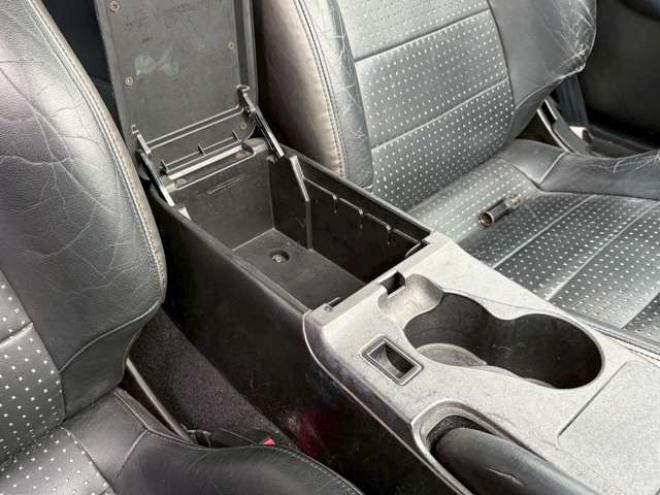 シルビア2.0 オーテックバージョン　6速MT　社外ハンドル　社外アルミホイール　社外エアロ　社外マフラー　パワステ　パワーウィンドウ　社外ナビ　エアコン　革シート 2WD 2000