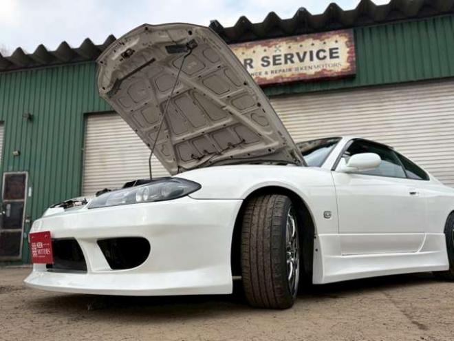 シルビア2.0 オーテックバージョン　6速MT　社外ハンドル　社外アルミホイール　社外エアロ　社外マフラー　パワステ　パワーウィンドウ　社外ナビ　エアコン　革シート 2WD 2000