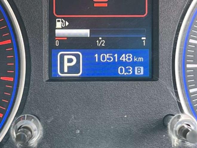 キャラバンNV350 2.5 プレミアムGX ロングボディ ディーゼルターボ 4WD　ABS　衝突軽減ブレーキ　横滑防止装置　盗難防止装置　エアコン　パワステ　パワーウィンドウ　キーレス　片側スライドドア　フォグランプ　ETC　エアバッグ　オリジナル全塗装アンビルグレー　フロントグリル 2500