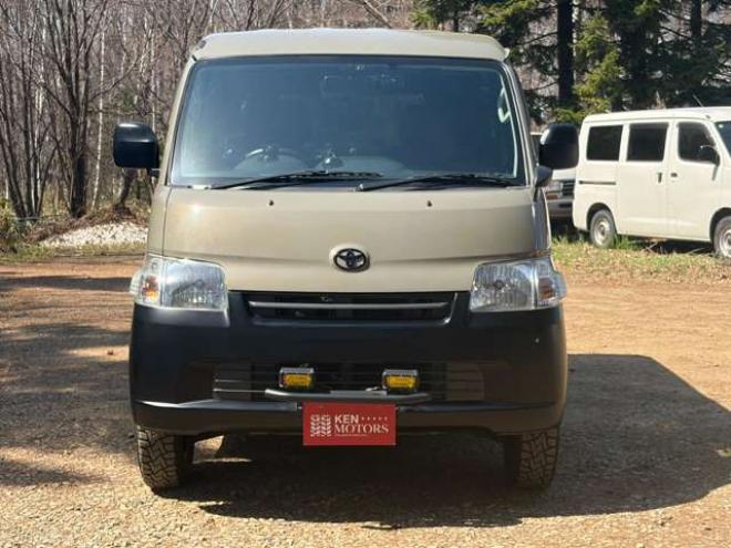 タウンエースバン1.5 GL 4WD　バックカメラ　エアコン　ドライブレコーダー　ETC　パワステ　パワーウィンドウ　ABS　キーレスエントリー　ベッドキット　寒冷地仕様　全塗装済 1500