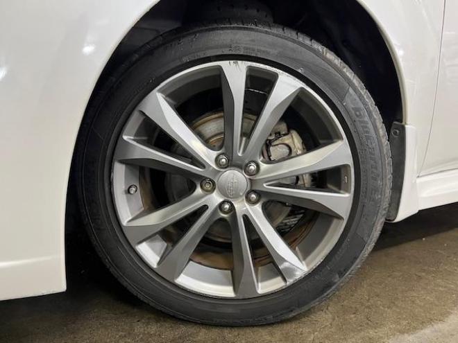 レガシィワゴン２．５ｉ　Ｂスポーツアイサイト　Ｇパッケージ　本州仕入　ワンオーナー　禁煙車　衝突軽減アイサイト　純正１７インチＡＷ　社外１６ＡＷ＋スタッドレスタイヤ付　ストラーダナビ　地デジ　ＤＶＤ再生　Ｂｌｕｅｔｏｏｔｈオーディオ　バックカメラ　ＥＴＣ 4WD 2500 5Dr