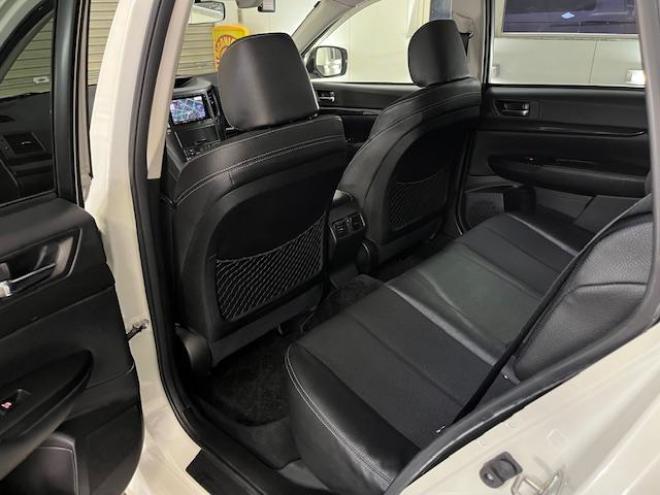 レガシィワゴン２．５ｉ　Ｂスポーツアイサイト　Ｇパッケージ　本州仕入　ワンオーナー　禁煙車　衝突軽減アイサイト　純正１７インチＡＷ　社外１６ＡＷ＋スタッドレスタイヤ付　ストラーダナビ　地デジ　ＤＶＤ再生　Ｂｌｕｅｔｏｏｔｈオーディオ　バックカメラ　ＥＴＣ 4WD 2500 5Dr