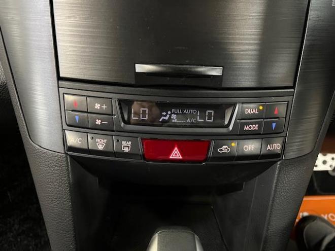 レガシィワゴン２．５ｉ　Ｂスポーツアイサイト　Ｇパッケージ　本州仕入　ワンオーナー　禁煙車　衝突軽減アイサイト　純正１７インチＡＷ　社外１６ＡＷ＋スタッドレスタイヤ付　ストラーダナビ　地デジ　ＤＶＤ再生　Ｂｌｕｅｔｏｏｔｈオーディオ　バックカメラ　ＥＴＣ 4WD 2500 5Dr