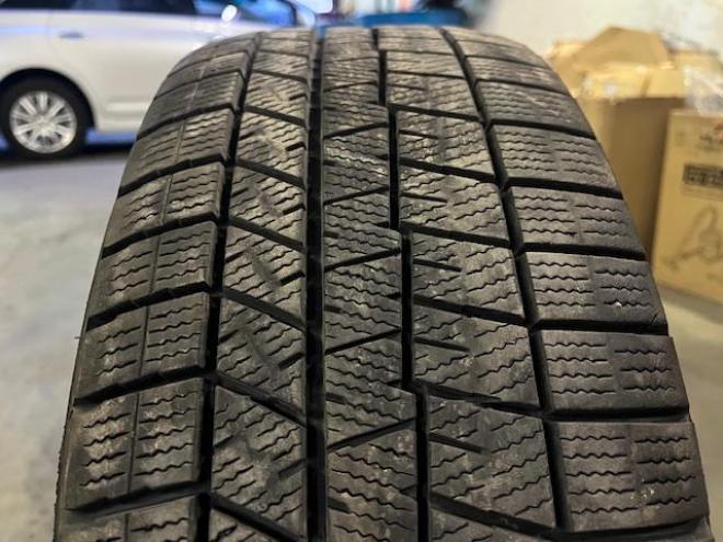 マークXジオエアリエル　本州仕入　ワンオーナー　寒冷地仕様　禁煙車　社外１６インチＡＷ　純正１６ＡＷ＋スタッドレスタイヤ付　純正ナビ　地デジ　Ｂｌｕｅｔｏｏｔｈオーディオ　ＨＩＤヘッドライト　横滑り防止装置　ＥＴＣ 4WD 2400 5Dr