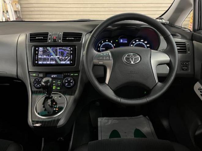 マークXジオエアリエル　本州仕入　ワンオーナー　寒冷地仕様　禁煙車　社外１６インチＡＷ　純正１６ＡＷ＋スタッドレスタイヤ付　純正ナビ　地デジ　Ｂｌｕｅｔｏｏｔｈオーディオ　ＨＩＤヘッドライト　横滑り防止装置　ＥＴＣ 4WD 2400 5Dr