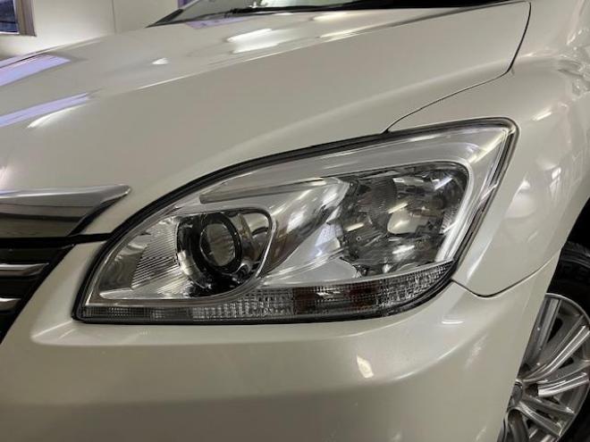 マークXジオエアリエル　本州仕入　ワンオーナー　寒冷地仕様　禁煙車　社外１６インチＡＷ　純正１６ＡＷ＋スタッドレスタイヤ付　純正ナビ　地デジ　Ｂｌｕｅｔｏｏｔｈオーディオ　ＨＩＤヘッドライト　横滑り防止装置　ＥＴＣ 4WD 2400 5Dr