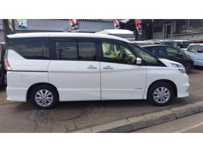 セレナハイウェイスター　4WD 4WD 2000 5Dr