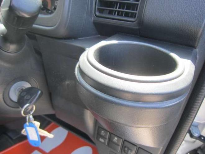 ハイゼットカーゴ デラックス SAIII ハイルーフ 4WD　道外仕入れ 後期型1オーナー  レーンキープアシスト　横滑り防止装置　衝突被害軽減ブレーキ　障害物センサー　ナビ&フルセグTV+Bカメラ キーレス  ドアバイザー Pガラス 記録簿 1年保証付 660