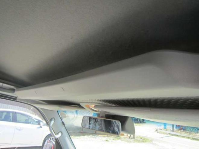 ハイゼットカーゴ デラックス SAIII ハイルーフ 4WD　道外仕入れ 後期型1オーナー  レーンキープアシスト　横滑り防止装置　衝突被害軽減ブレーキ　障害物センサー　ナビ&フルセグTV+Bカメラ キーレス  ドアバイザー Pガラス 記録簿 1年保証付 660