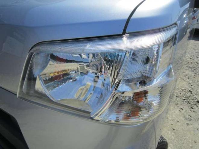 ハイゼットカーゴ デラックス SAIII ハイルーフ 4WD　道外仕入れ 後期型1オーナー  レーンキープアシスト　横滑り防止装置　衝突被害軽減ブレーキ　障害物センサー　ナビ&フルセグTV+Bカメラ キーレス  ドアバイザー Pガラス 記録簿 1年保証付 660