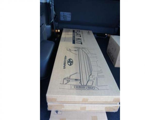 ハイエースバン2.8 スーパーGL ロング ディーゼルターボ 4WD　アースカラーPKG　アーバンカーキ　　両側パワースライドドア　デジタルインナーミラー　全方位カメラ　バックカメラ　寒冷地仕様　LEDヘッドライト　415コブラフラットベッドキット 登録済未使用車 2800