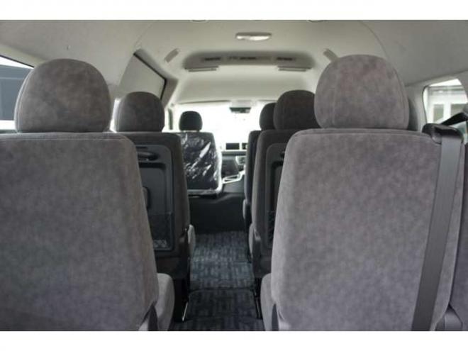 ハイエース2.7 グランドキャビン 4WD　登録済未使用車 走行6キロ　パノラミックビューモニター デジタルインナーミラー　LEDヘッドランプ　LEDフォグランプ　ホワイトパールクリスタルシャイン　メーカー保証付 登録済未使用車 2700