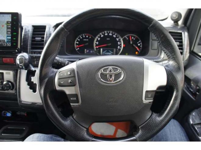 ハイエース2.7 GL ロング ミドルルーフ 4WD　ワンオーナー　ケンウッド9インチナビTV　Bカメラ　フリップダウンモニター　ワークエクストラップ18インチAW　415コブラフロントスポイラー　ベッドキット　LEDヘッドライト　スマキー　AC100V 2700