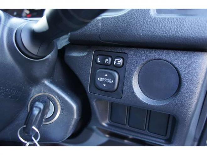 ハイエースバン2.8 DX ロング GLパッケージ ディーゼルターボ 4WD　Bカメラ　TRDフロントスポイラー　マッドフラップ　エセックス16インチアルミ　オープンカントリーRT　LEDヘッドライト　Wエアバッグ　AC100V　8人乗り構造変更済　寒冷地仕様　リアヒーター&エアコン 2800