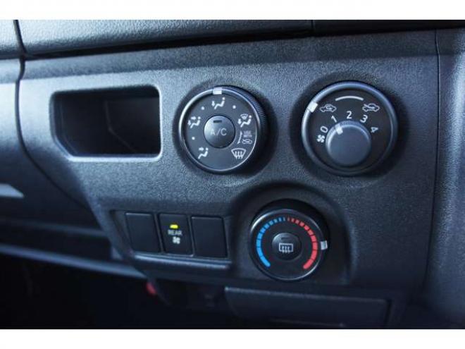 ハイエースバン2.8 DX ロング GLパッケージ ディーゼルターボ 4WD　Bカメラ　TRDフロントスポイラー　マッドフラップ　エセックス16インチアルミ　オープンカントリーRT　LEDヘッドライト　Wエアバッグ　AC100V　8人乗り構造変更済　寒冷地仕様　リアヒーター&エアコン 2800