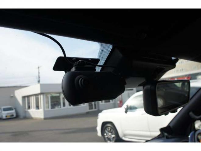 ハイエースバン2.8 スーパーGL ダークプライムII ロングボディ ディーゼルターボ 4WD　415COBRA　クリーンルック3Fスポ&BY2ボンネット&ステージ2ルーフスポ&バッドラッカーIII17インチAW&フラットベッドキット　ヨコハマPARADA17インチ　デジタルインナー　パノラマモニター　両側パワースライドドア 2800