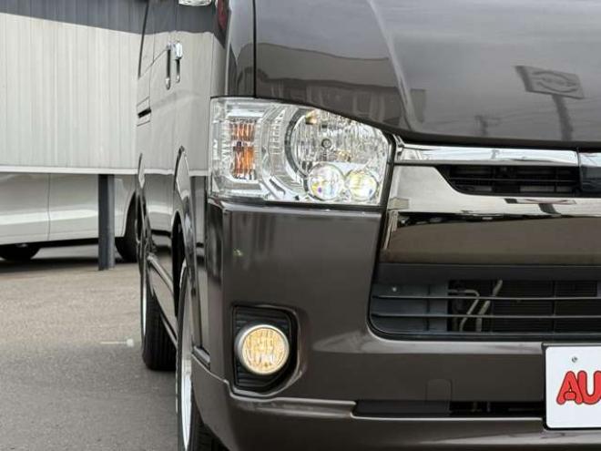 ハイエースバン2.8 スーパーGL 50TH アニバーサリー リミテッド ロングボディ ディーゼルターボ 4WD　415COBRA　CL-3 フロントリップスポイラー　ステージ2ルーフスポイラー　By2NEO　BADフェイスボンネット　ローフォルムフェンダー　ESSEX　ENCB　17インチブロンズホイール　ヨコハマパラダ　NEWパーツカスタム 2800