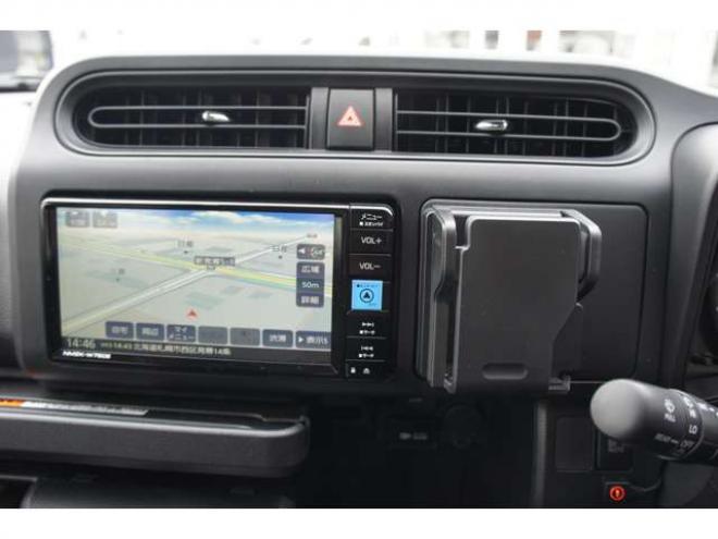 プロボックスバン1.5 F 4WD　登録済未使用車　衝突軽減システム　純正LEDフォグ　電動格納ドアミラー　オートライト　前後PW　ルームミラー内蔵Bカメラ　ドラレコ　Bluetooth&フルセグナビ　下廻防錆加工　フロアマット　ドアバイザー　社外AW 登録済未使用車 1500