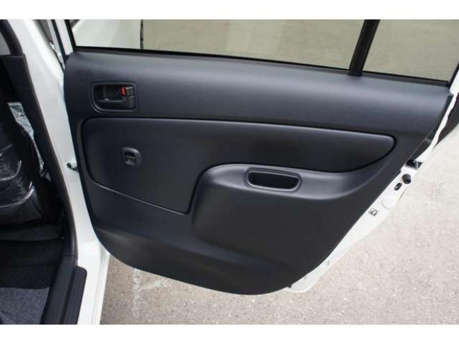 プロボックスバン1.5 F 4WD　登録済未使用車　衝突軽減システム　純正LEDフォグ　電動格納ドアミラー　オートライト　前後PW　ルームミラー内蔵Bカメラ　ドラレコ　Bluetooth&フルセグナビ　下廻防錆加工　フロアマット　ドアバイザー　社外AW 登録済未使用車 1500