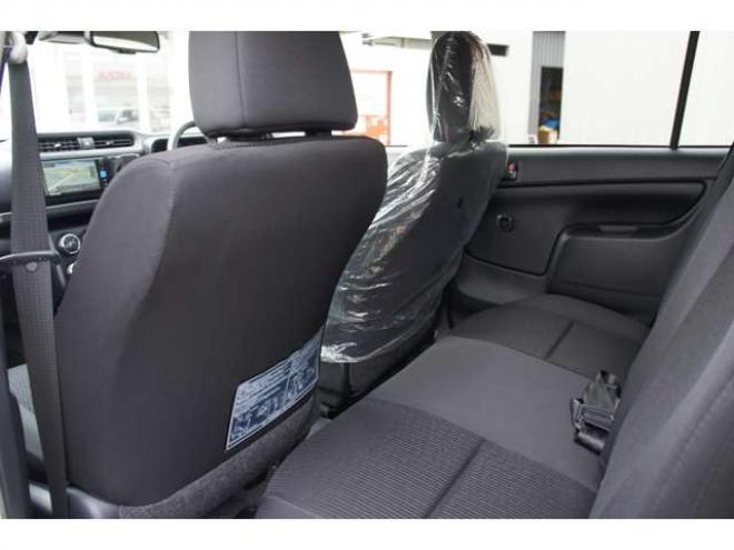 プロボックスバン1.5 F 4WD　登録済未使用車　衝突軽減システム　純正LEDフォグ　電動格納ドアミラー　オートライト　前後PW　ルームミラー内蔵Bカメラ　ドラレコ　Bluetooth&フルセグナビ　下廻防錆加工　フロアマット　ドアバイザー　社外AW 登録済未使用車 1500