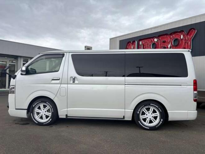 レジアスエース2.8 スーパーGL ダークプライムII ロングボディ ディーゼルターボ 4WD　415COBRA　クリーンルック3フロントスポイラー　ステージ2ルーフスポイラー　バッドラッカーIII17インチAW　ヨコハマPARADA215/60R17　両側パワースライドドア　ETC 2800