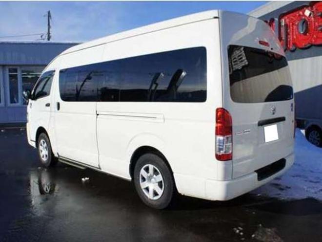 レジアスエース2.7 ウェルキャブ Bタイプ スーパーロング 4WD　ワンオーナー　純正メモリーナビTV　Bカメラ　車いす移動車　車いす2基固定装置付き　9人乗り　リア電動リフト　寒冷地仕様 福祉車両 2700