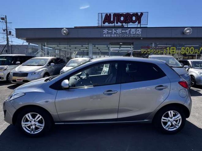 デミオ1.3 13C 4WD　キーレス・外1DIN・CD・AUX・オートライト・切替4WD・電動格納ミラー 1300