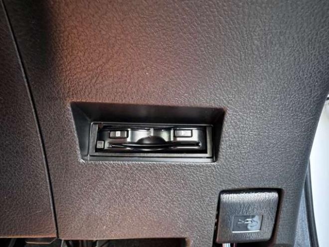 カローラフィールダー1.5 X  ビジネスパッケージ 4WD　キーレス・メモリーナビ・Bluetooth・横滑り防止・ワイパーデザイアー・ETC 1500