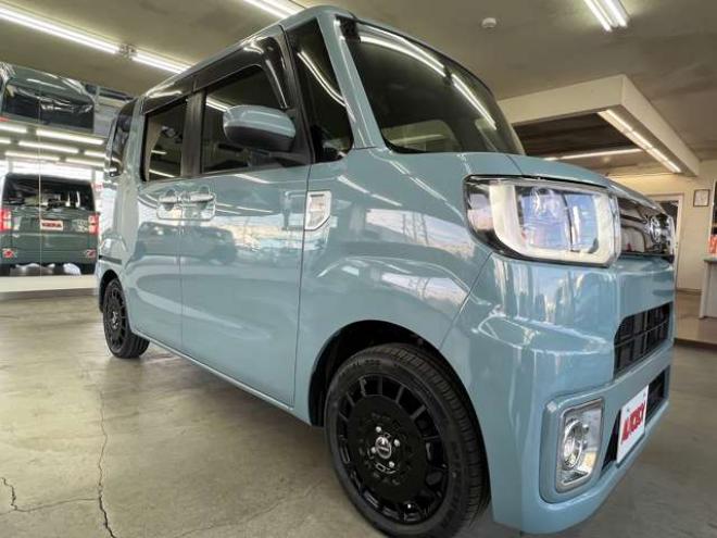 ピクシスメガL SAIII 4WD　スマートキー　プッシュスタート　純正ナビ　フルセグTV Bluetooth バックカメラ　両側パワースライドドア　LEDヘッド/フォグ　シートヒーター　衝突被害軽減　アイドリングストップ　新品15インチアルミタイヤ 660