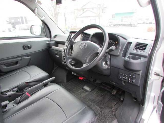 タウンエースバン1.5 GL 4WD　衝突軽減ブレーキ　LEDヘッドライト 1500
