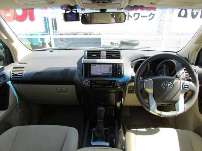 ランドクルーザープラド 2.8 TX ディーゼルターボ 4WD　社外ナビ/フルセグTV/バックカメラ/ETC/LEDヘッドライト・フォグ/ドライブレコーダー/スマートキー 2800