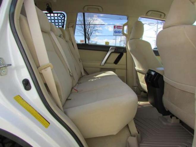 ランドクルーザープラド 2.8 TX ディーゼルターボ 4WD　社外ナビ/フルセグTV/バックカメラ/ETC/LEDヘッドライト・フォグ/ドライブレコーダー/スマートキー 2800