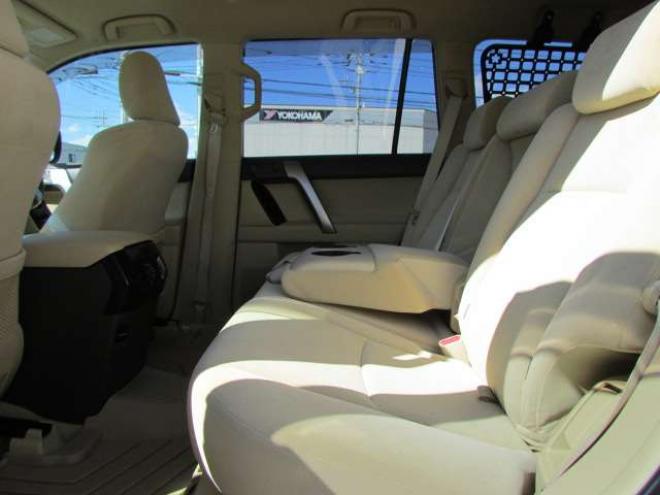 ランドクルーザープラド 2.8 TX ディーゼルターボ 4WD　社外ナビ/フルセグTV/バックカメラ/ETC/LEDヘッドライト・フォグ/ドライブレコーダー/スマートキー 2800