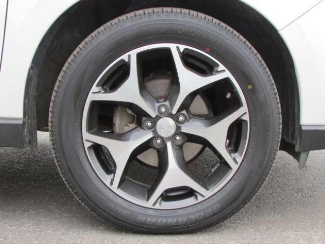 フォレスター2.0 S リミテッド 4WD　アイサイト/アイドリングストップ/シートヒーター/社外ナビ/フルセグ/バックカメラ/フリップダウンモニター/ETC/レーダークルーズコントロール 2000