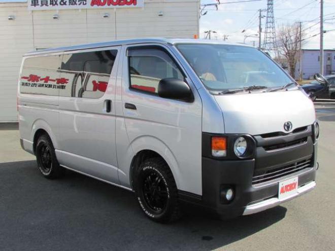 ハイエースバン3.0 スーパーGL ロング ディーゼルターボ 4WD　リアヒーター&クーラー　キーレス　ETC　電動格納ミラー　デュアルエアコン　ベッドキッド　フロントフォグランプ　clarionSDナビ(NXL13)　AUX　Bluetooth　USB　16インチAW 3000