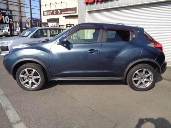 ジューク1.6 16GT FOUR 4WD　ワンオーナー　キーフリー　社外マフラー 1600