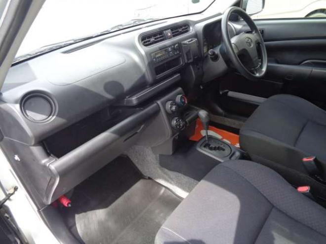 プロボックスバン1.5 DX コンフォート 4WD　ワンオーナー　キーレス　レーダーブレーキ　車線逸脱警報装置　横滑り防止装置　車検整備渡し　夏冬タイヤ付き 1500