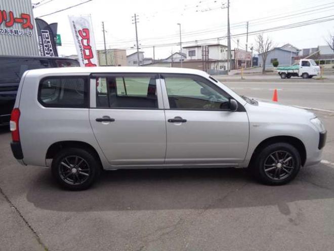 プロボックスバン1.5 DX コンフォート 4WD　ワンオーナー　キーレス　レーダーブレーキ　車線逸脱警報装置　横滑り防止装置　車検整備渡し　夏冬タイヤ付き 1500