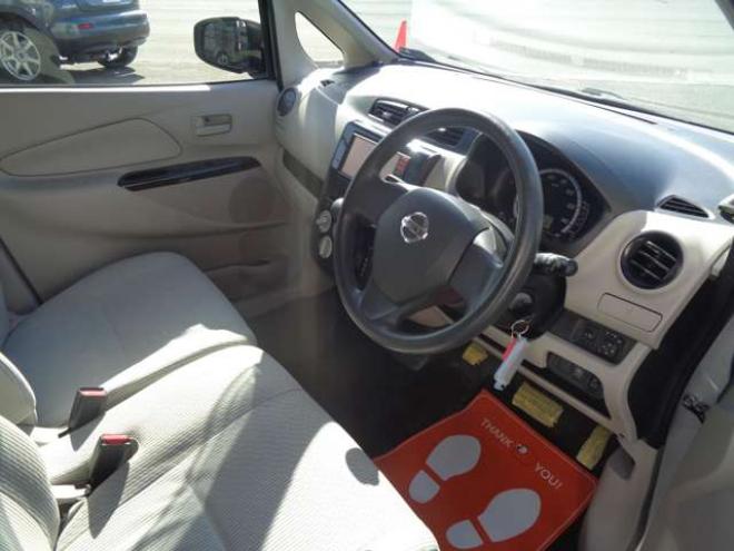 デイズS 4WD　キーレス　純正ナビ　フルセグ　シートヒーター　アイドリングストップ 660