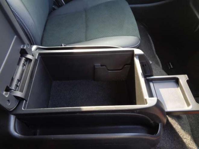 レジアスエース2.8 スーパーGL ダークプライムII ロングボディ ディーゼルターボ 4WD　ワンオーナー　TRDフロントスポイラー　TRD　TF7Aアルミホイール　両側パワースライドドア　リアヒーター　純正ナビ　フルセグ　Bluetooth　レーダーブレーキ　荷室ダウンライト　車線逸脱警報 2800