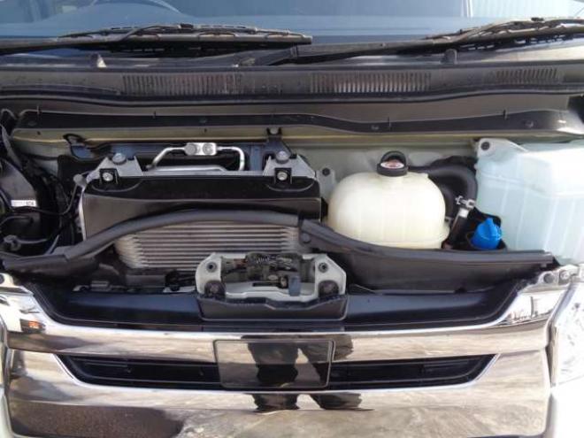 レジアスエース2.8 スーパーGL ダークプライムII ロングボディ ディーゼルターボ 4WD　ワンオーナー　TRDフロントスポイラー　TRD　TF7Aアルミホイール　両側パワースライドドア　リアヒーター　純正ナビ　フルセグ　Bluetooth　レーダーブレーキ　荷室ダウンライト　車線逸脱警報 2800