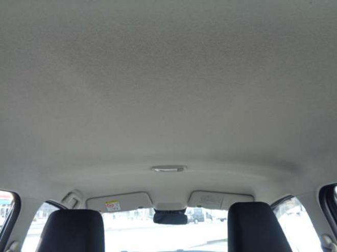 ピクシスエポックL SAIII 4WD　キーレス　車検令和9年10月　レーダーブレーキ 660