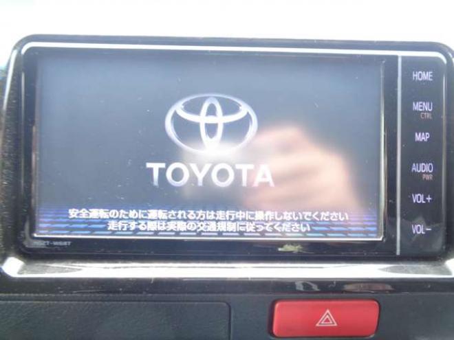 レジアスエース2.8 スーパーGL ダークプライムII ロングボディ ディーゼルターボ 4WD　415COBRA　S-6ボンネット&クリーンルック3Fリップ&ステージ2ルーフスポイラー&バッドラッカーSD-6　17インチAW　ヨコハマPARADA215/60R17　両側パワースライドドア　ETC　社外コンソールBOX　ベットキット 2800