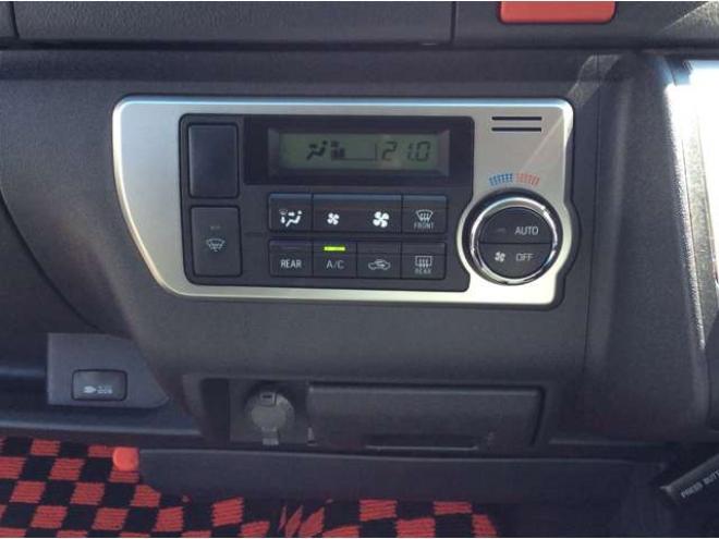 ハイエースバン2.8 スーパーGL ロング ディーゼルターボ 4WD　寒冷地仕様　リアヒーター&リアクーラー　プッシュスタート　スマートキー　ステアリングスイッチ　ベッドキッド　LEDヘッドライト　ドライブレコーダー　メモリナビ　ワンセグTV　バックカメラ　電動格納ミラー 2800