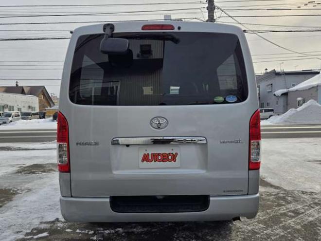 ハイエースバン2.8 スーパーGL ロング ディーゼルターボ 4WD　リアヒーター&クーラー　プッシュスタート　スマートキー　LEDヘッド　ベッドキッド　横滑り防止　衝突被害軽減　車線逸脱　トヨタ純正ナビ　フルセグTV　Bluetooth　バックカメラ　トヨタ純正リアモニター　ETC 2800