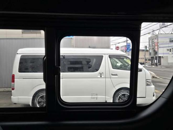 ハイエースバン2.8 スーパーGL ダークプライムII ロングボディ ディーゼルターボ 4WD　ESSEXバージョン　FスポイラーVer3&サイドライナー&リアライナー　ESSEX　ENCD17インチAW　ヨコハマPARADA17インチ　ESSEX3Dフロアマット　ハーフレザーシート　プッシュスタート　スマートキー　リアヒーター 2800