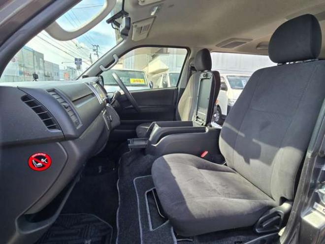 ハイエースバン3.0 スーパーGL ロング ディーゼルターボ 4WD　寒冷地仕様　プッシュスタート　スマートキー　リアヒーター&リアクーラー　LEDヘッドライト　フロントフォグランプ　 バックカメラ　ステアリングスイッチ　パワーヒート　純正ナビ　フルセグTV　レーダー探知機 3000